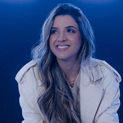 Fernanda Tomadon